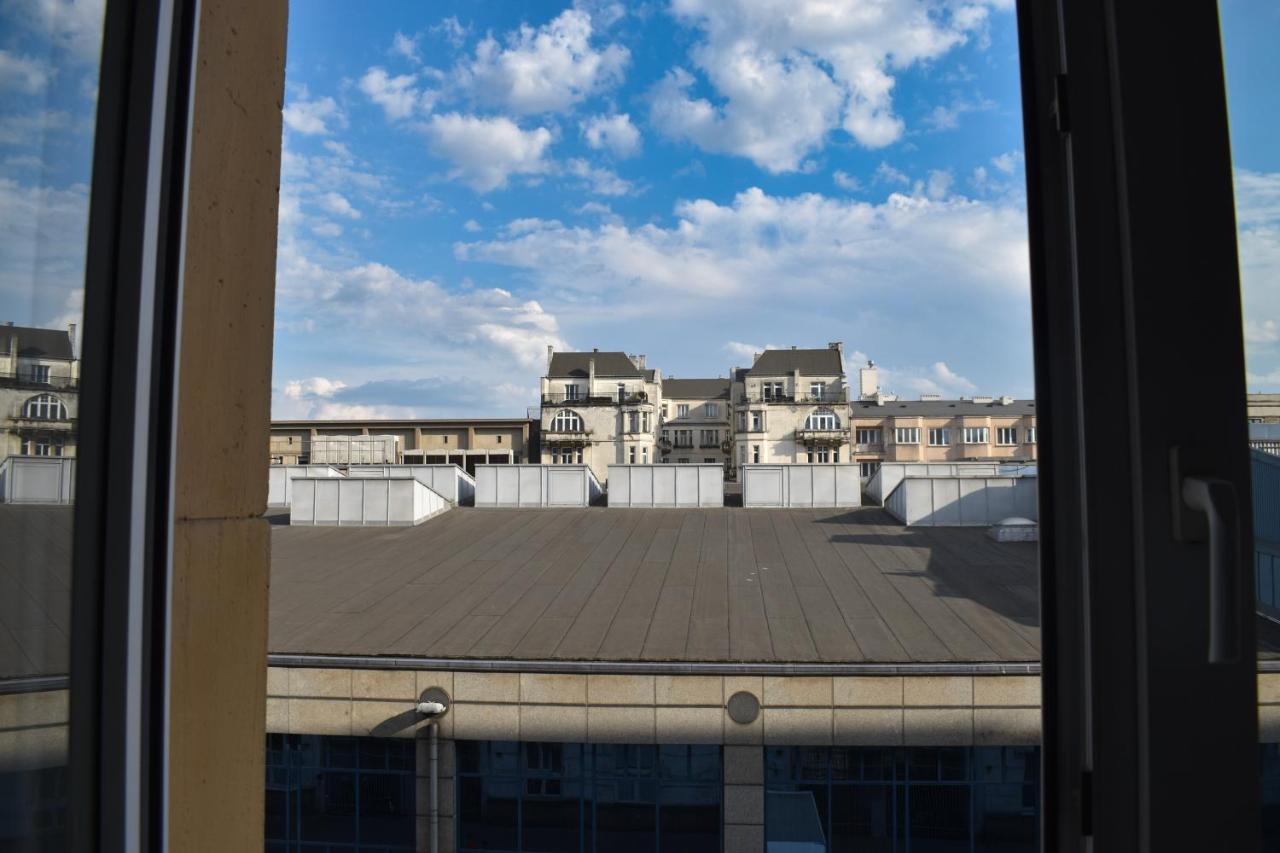 Zelazna City Centre Varşovia Exterior foto